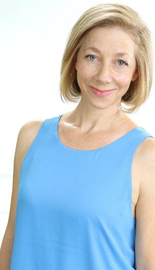 Anna Winthrop Headshot